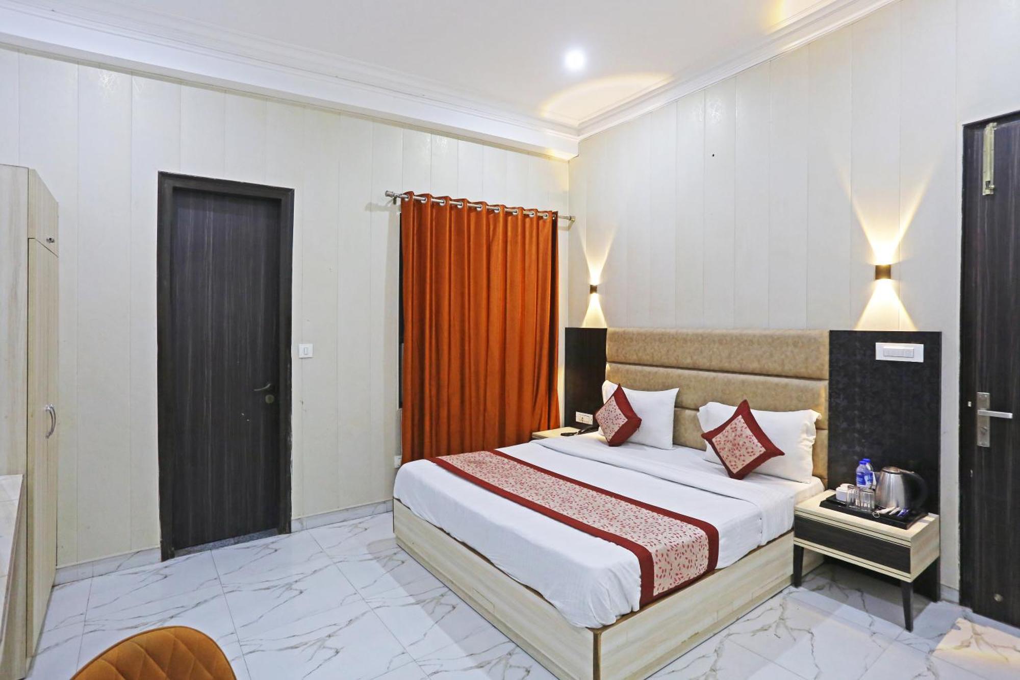 Hotel The Almora Residency - Complimentary Airport Trasnfer Neu-Delhi Exterior foto