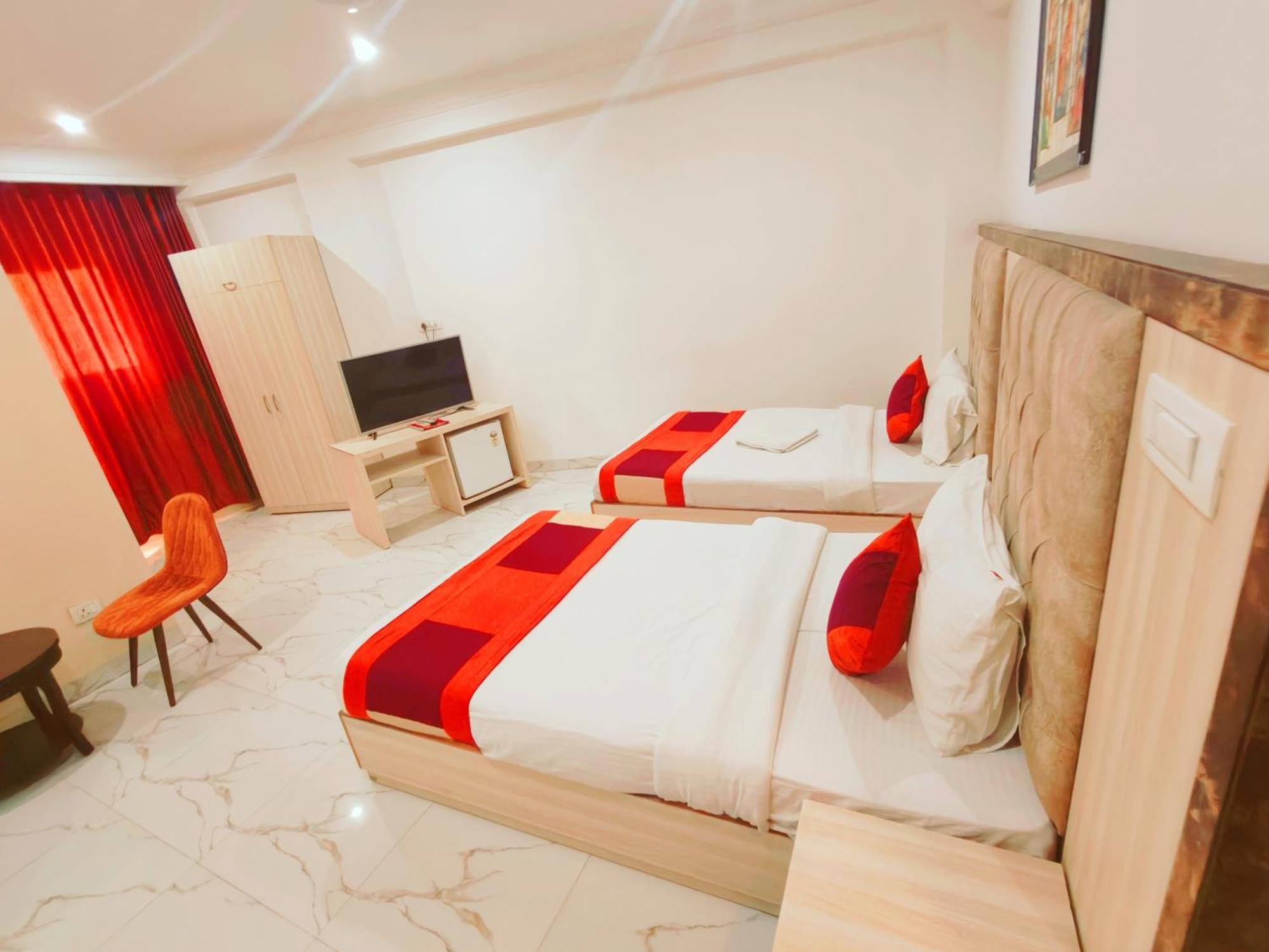 Hotel The Almora Residency - Complimentary Airport Trasnfer Neu-Delhi Exterior foto