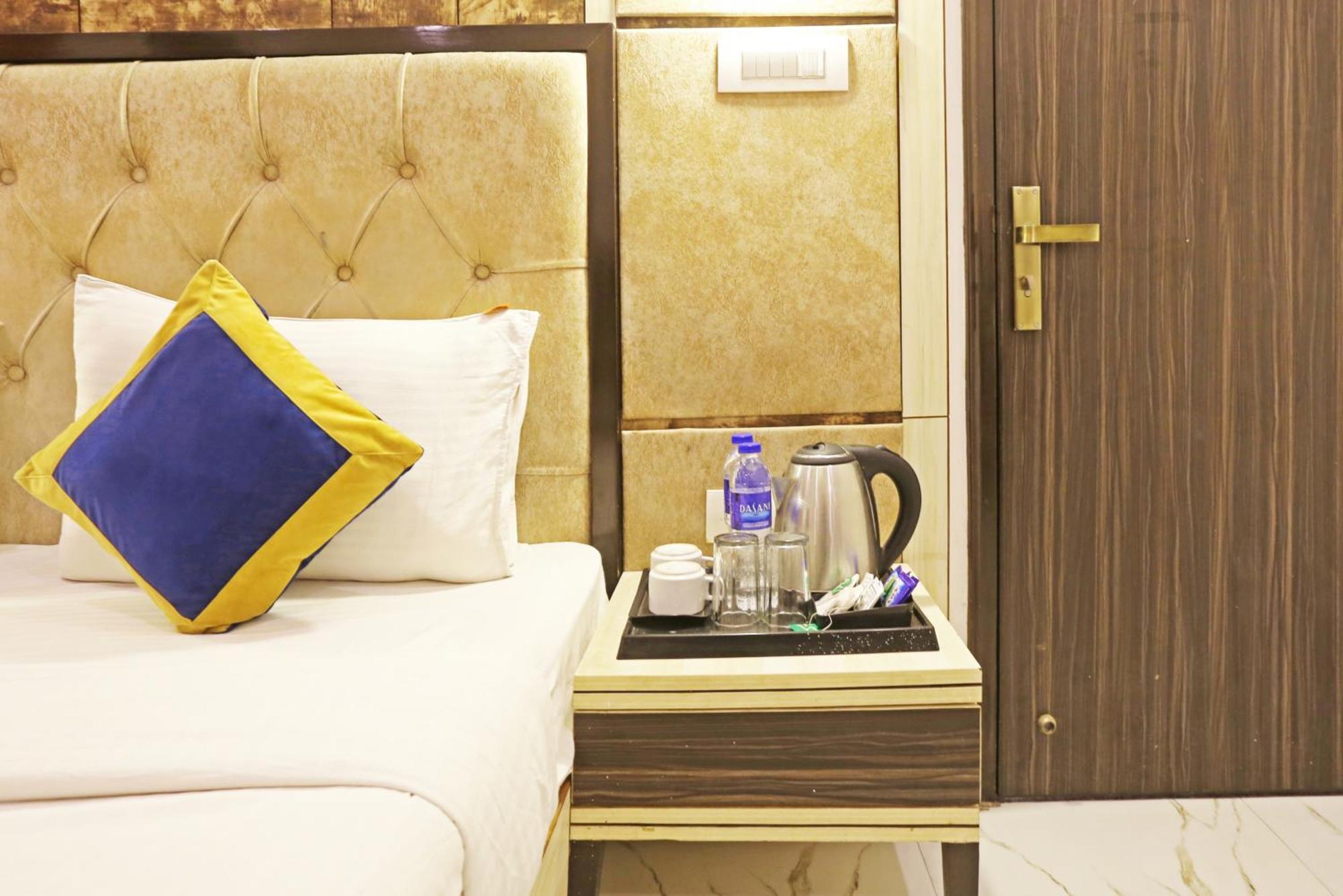 Hotel The Almora Residency - Complimentary Airport Trasnfer Neu-Delhi Exterior foto