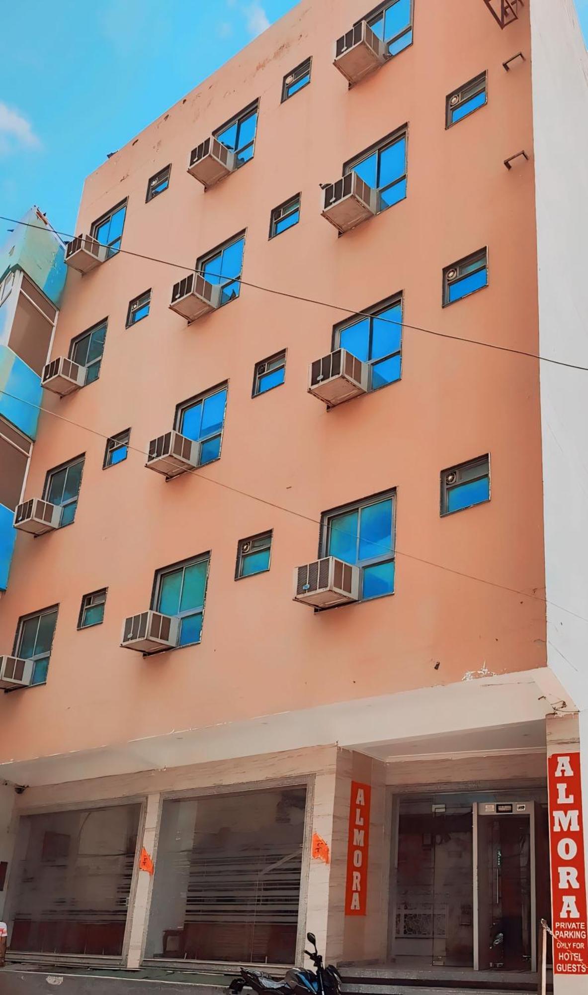 Hotel The Almora Residency - Complimentary Airport Trasnfer Neu-Delhi Exterior foto