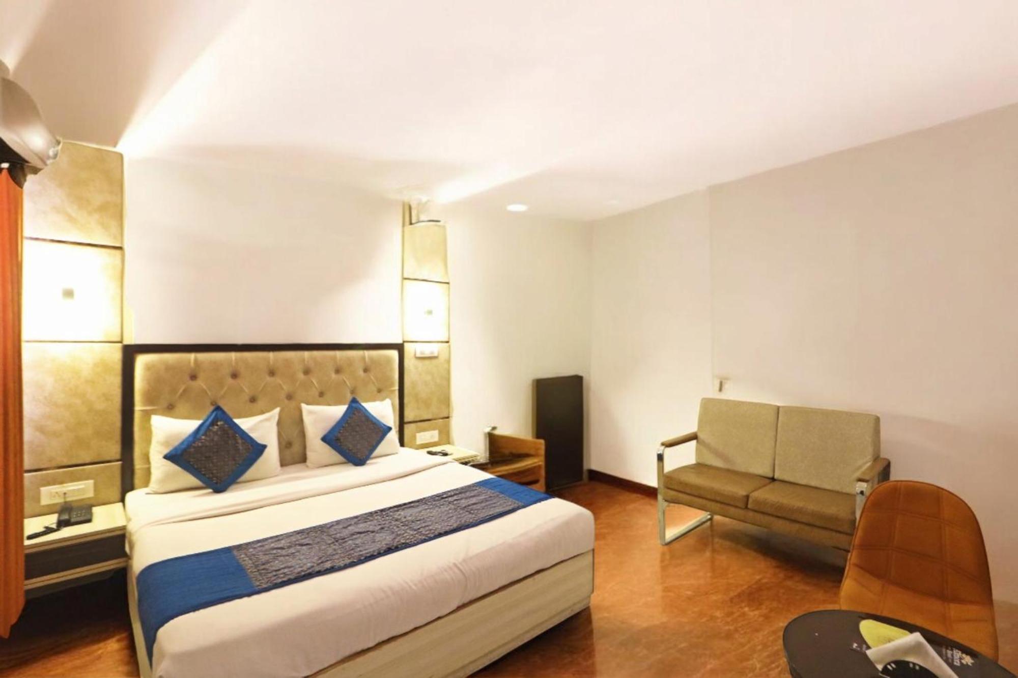Hotel The Almora Residency - Complimentary Airport Trasnfer Neu-Delhi Exterior foto